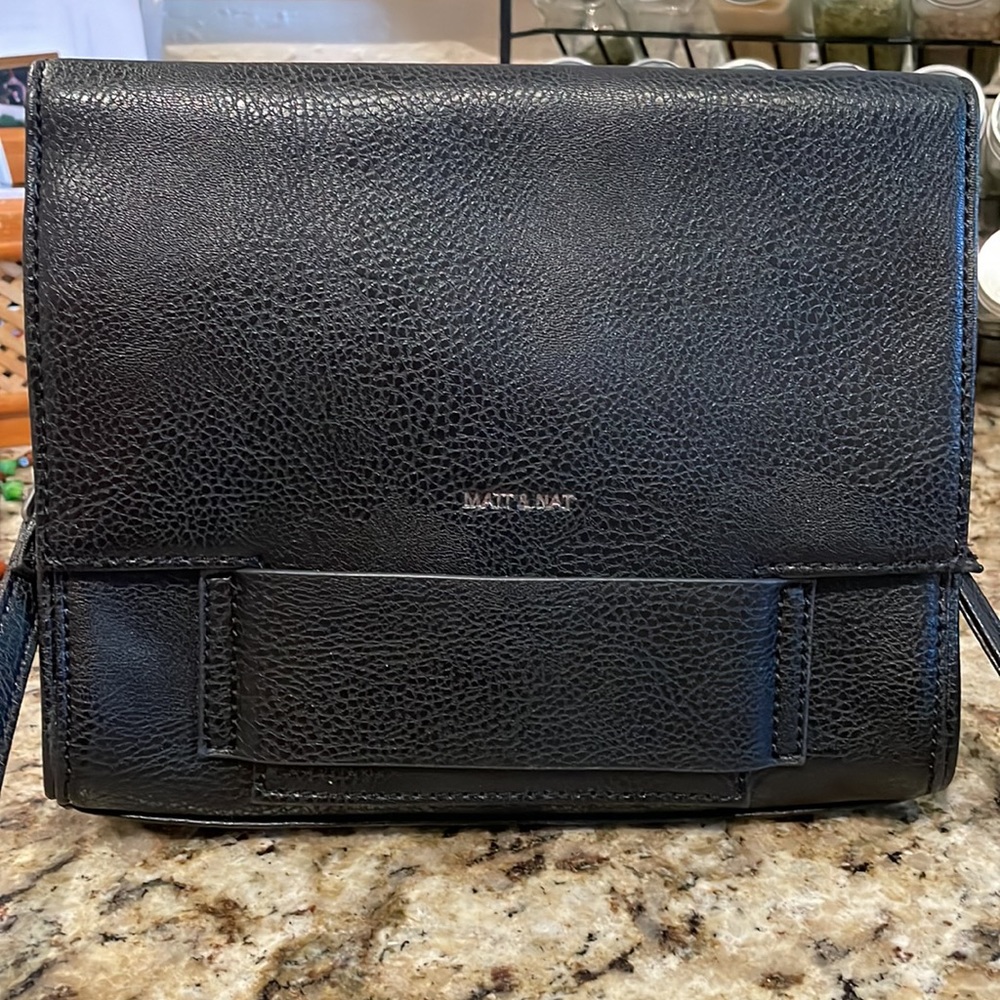 Matt & Nat Black Crossbody